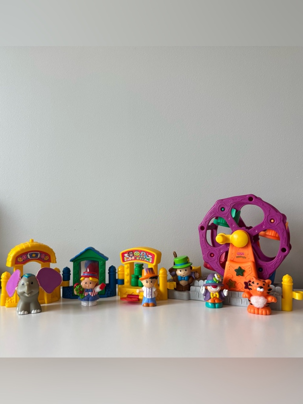 Little People- Colorful Carnival Playset & Figures
